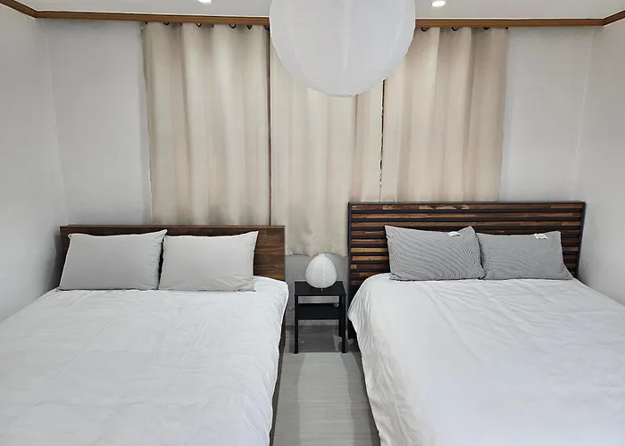 Apartment Ssunny Arirang-myeongdon Station Subway,성신여대역walk,창경궁, Quiet&cozy *