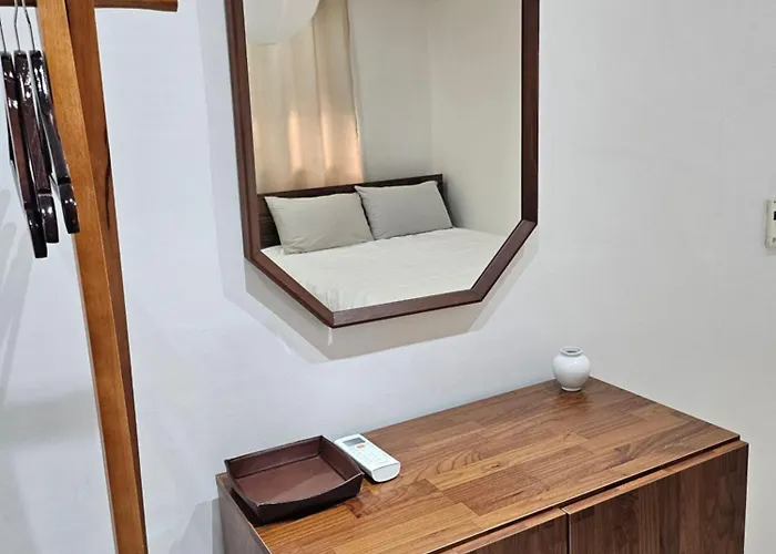 Ssunny Arirang-myeongdon Station Subway,성신여대역walk,창경궁, Quiet&cozy Apartment