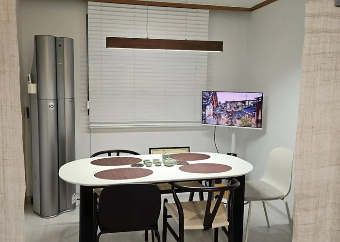 Ssunny Arirang-myeongdon Station Subway,성신여대역walk,창경궁, Quiet&cozy Apartment Seoul